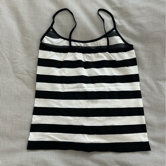 Lot of 4 Bebe/Guess Collection Tops! - Picture 11 of 14